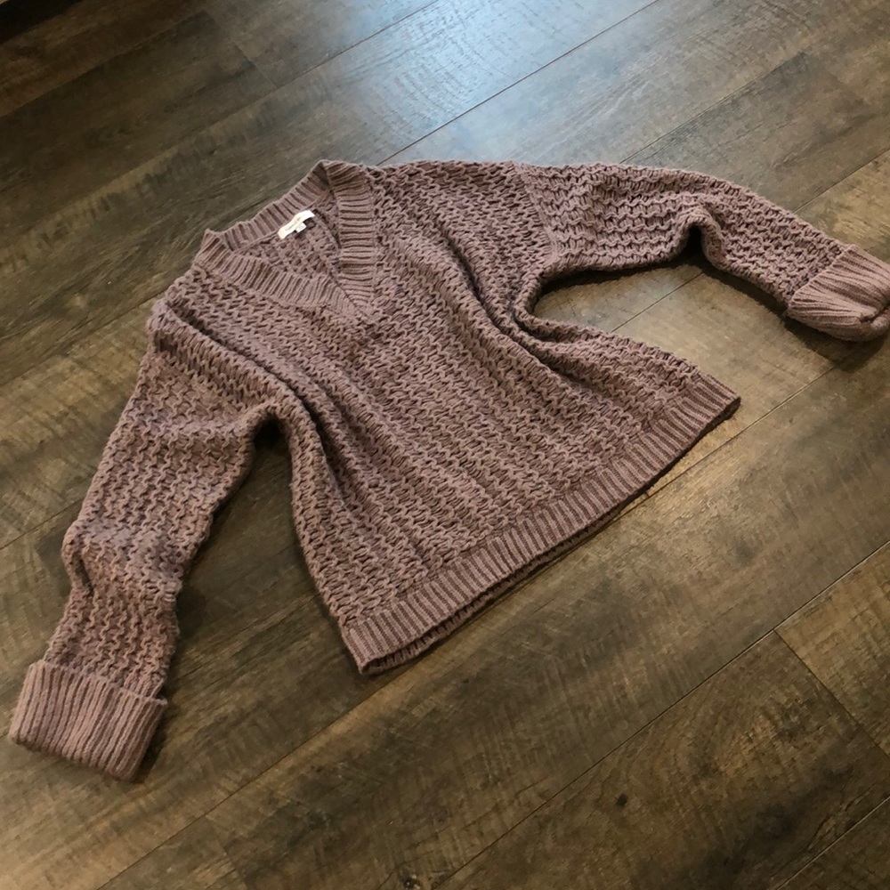 PURPLE SNOW PURPLE V-NECK SWEATER SIZE XL